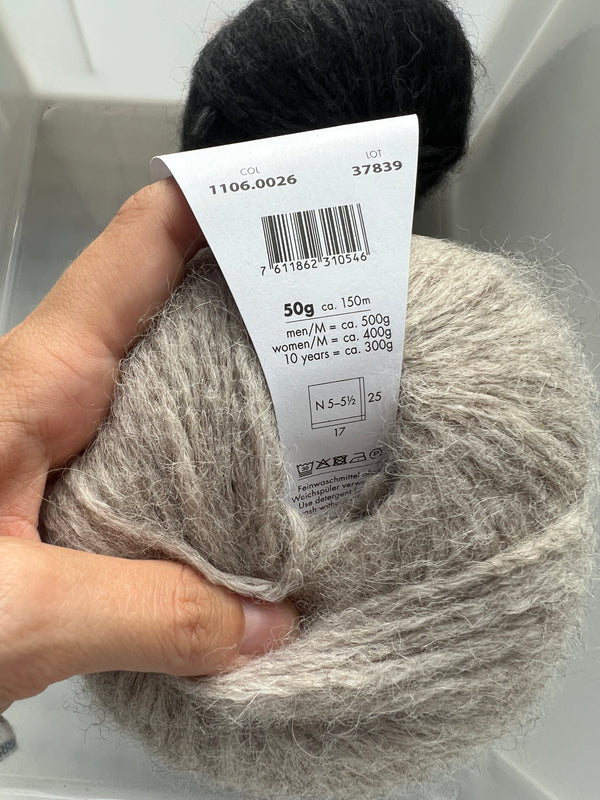 Enya, sæt med beige og sort