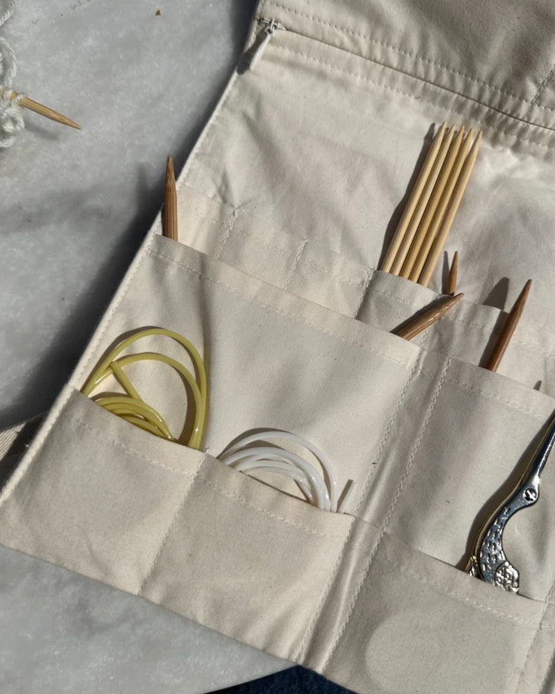 KNITTER'S NEEDLE CASE - TO GO