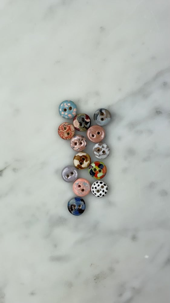 Unikke håndlavede knapper i keramik 10 mm